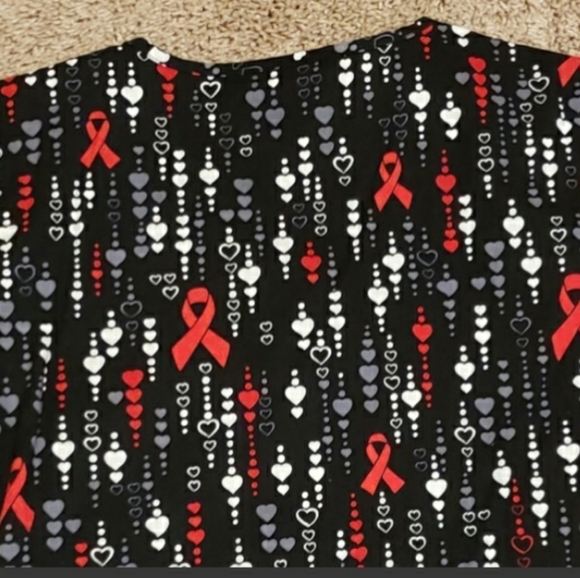 Cherokee scrub top - Picture 4 of 5